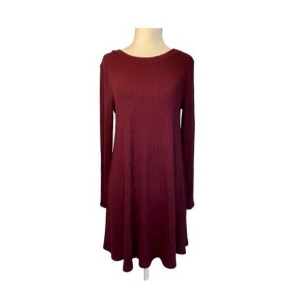 one clothing Dresses & Skirts - One Clothing Scoop Back Shift Mini Dress Maroon Ribbed Knit Long‎ Sleeve S